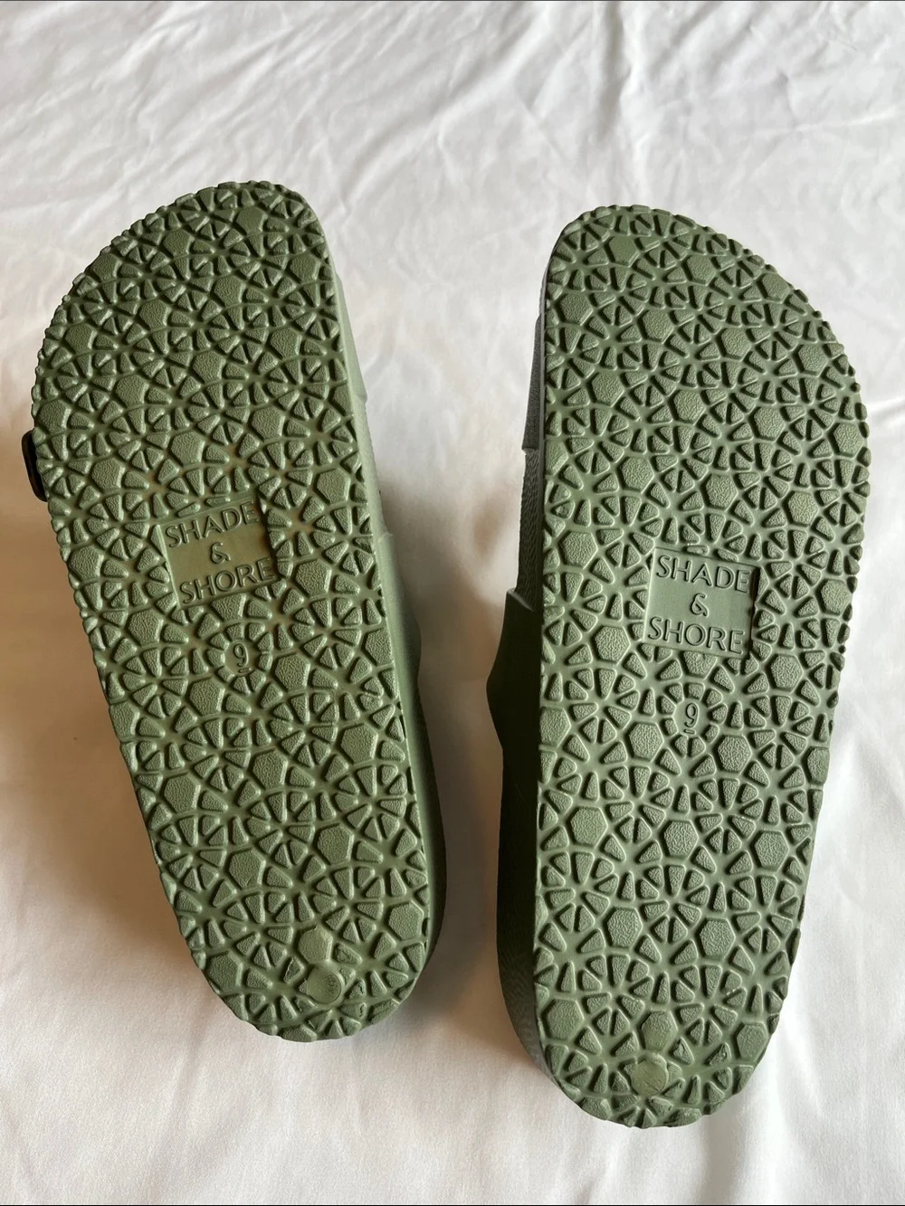 Men’s Olive Green Buckle Sandals NWOT